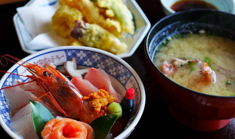 Japan food. Sushi, ramen e…